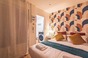1 bedroom, iron/ironing board, travel cot, WiFi