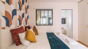 1 chambre, fer et planche à repasser, lit parapluie, Wi-Fi