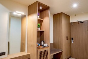 Quarto casal superluxo, vista para a cidade | Wi-Fi de cortesia, roupa de cama