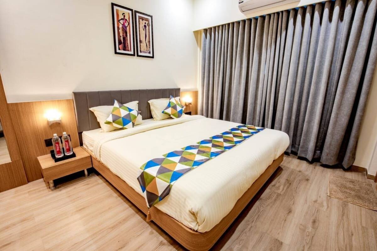Luxury Double Room, City View | Free WiFi, bed sheets