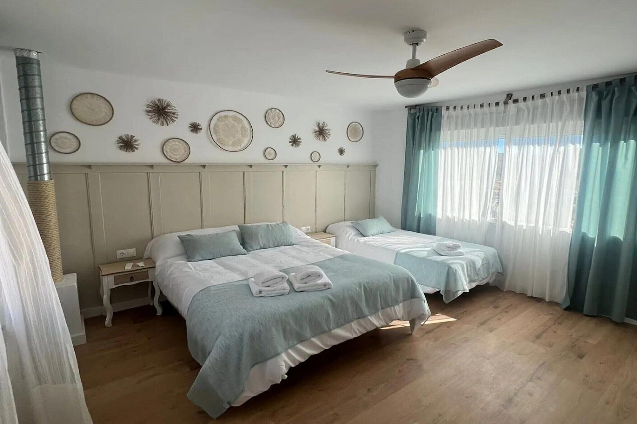 4 bedrooms