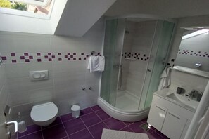 Chuveiro, secador de cabelo