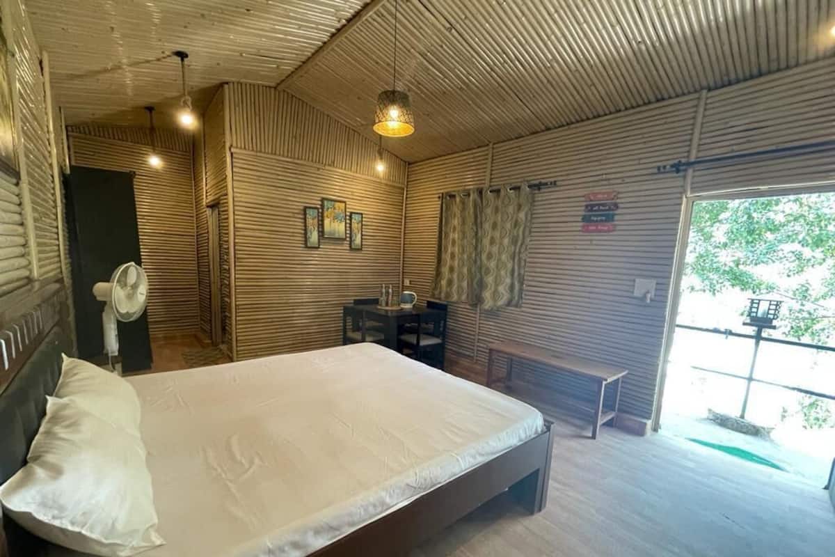 Executive Room, Valley View | Laptop workspace, free WiFi