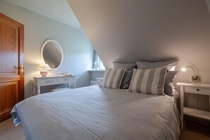 2 bedrooms, desk, WiFi - Haus Wattblick OG - Holiday apartment "Haus Wattblick OG" - Sea view & Nordic style (Wenningstedt-Braderup (Sylt))