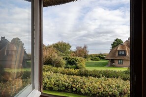Unclassified image, 3 of 35, button - Haus Wattblick OG - Holiday apartment "Haus Wattblick OG" - Sea view & Nordic style (Wenningstedt-Braderup (Sylt))