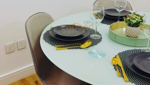 Ảnh chưa phân loại, 2 trong số 33 ảnh, nút