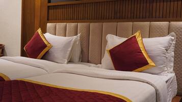 Silitysrauta/-lauta, Wi-Fi, vuodevaatteet