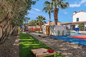 Children's area - HUGE Resort Oasis: Heated Pool, Pickleball, Hot tub, Firepit, Karaoke/Game room (Scottsdale)