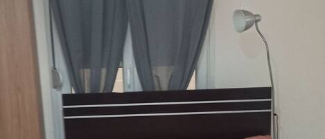 1 多间卧室、熨斗/熨衣板、上网接入