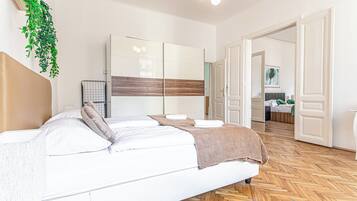 Fer et planche à repasser