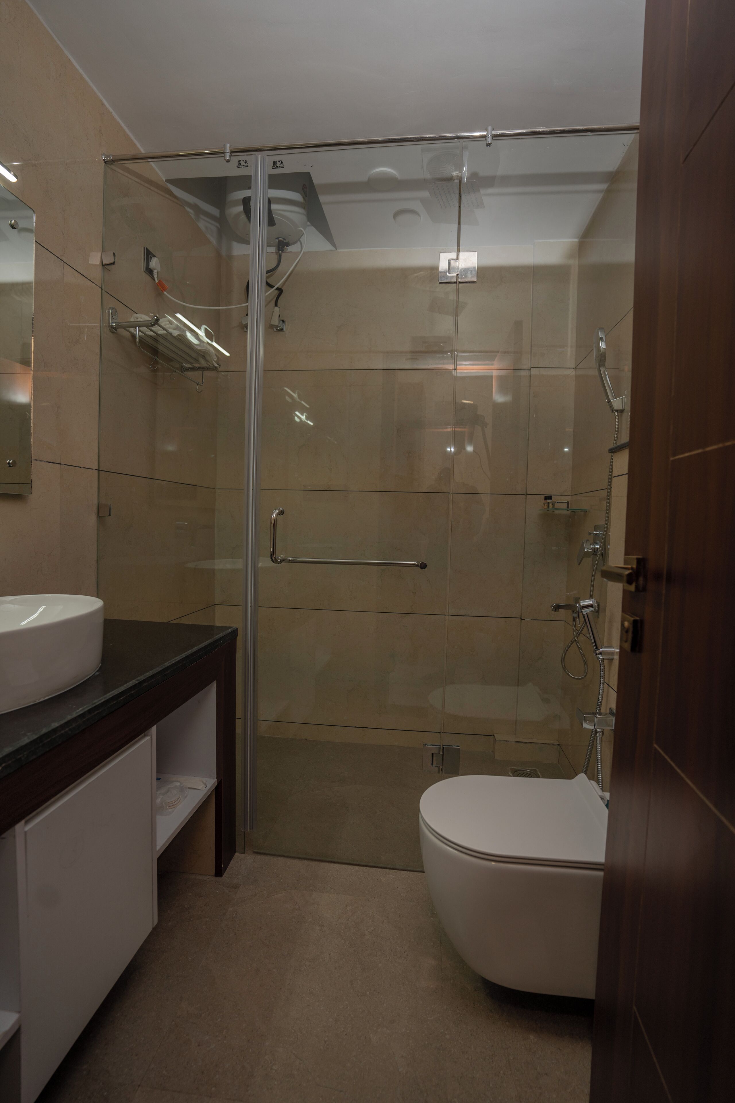 Quarto luxo | Escrivaninha, espaço de trabalho para notebook