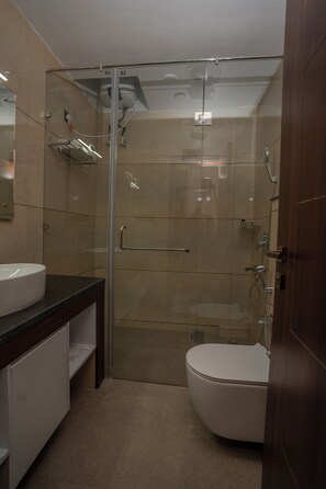 غرفة ديلوكس | مكتب ومساحة عمل للكمبيوتر المحمول