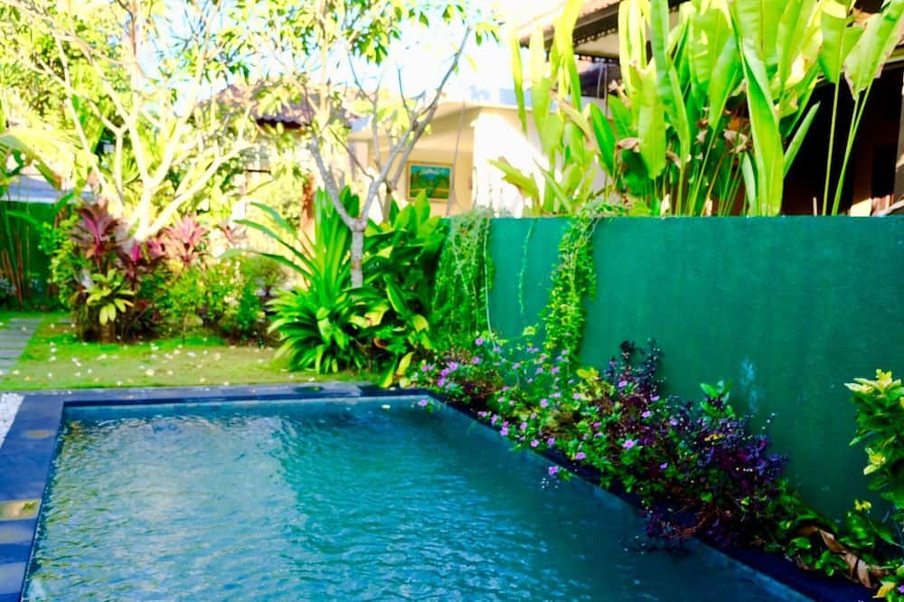 Kubu Green Nusa Dua