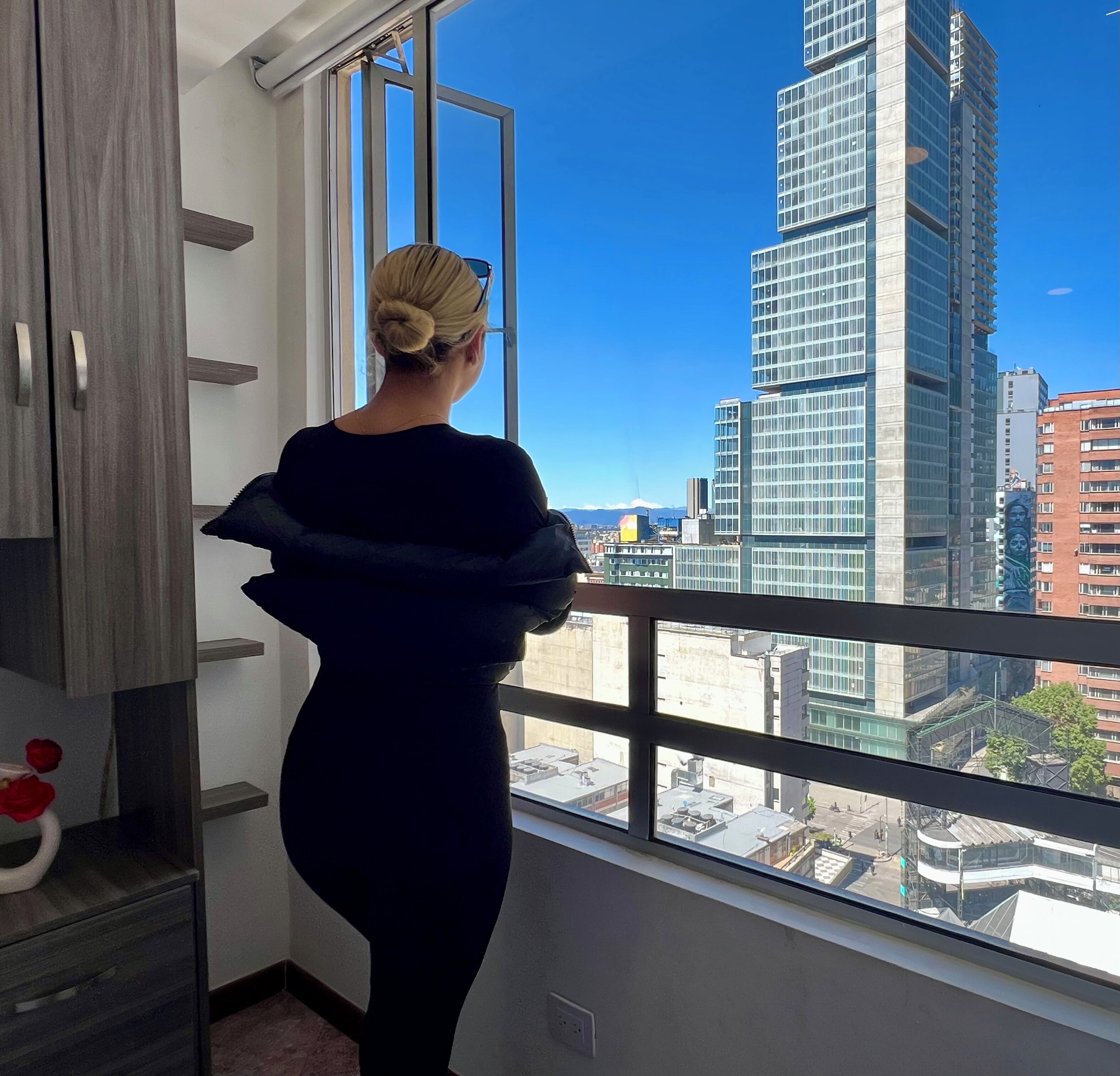 Loft ejecutivo, vista a la ciudad | Cortinas blackout y wifi gratis 