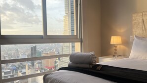 舒適樓中樓客房, 城市景觀 | 遮光布/窗簾、免費無線上網