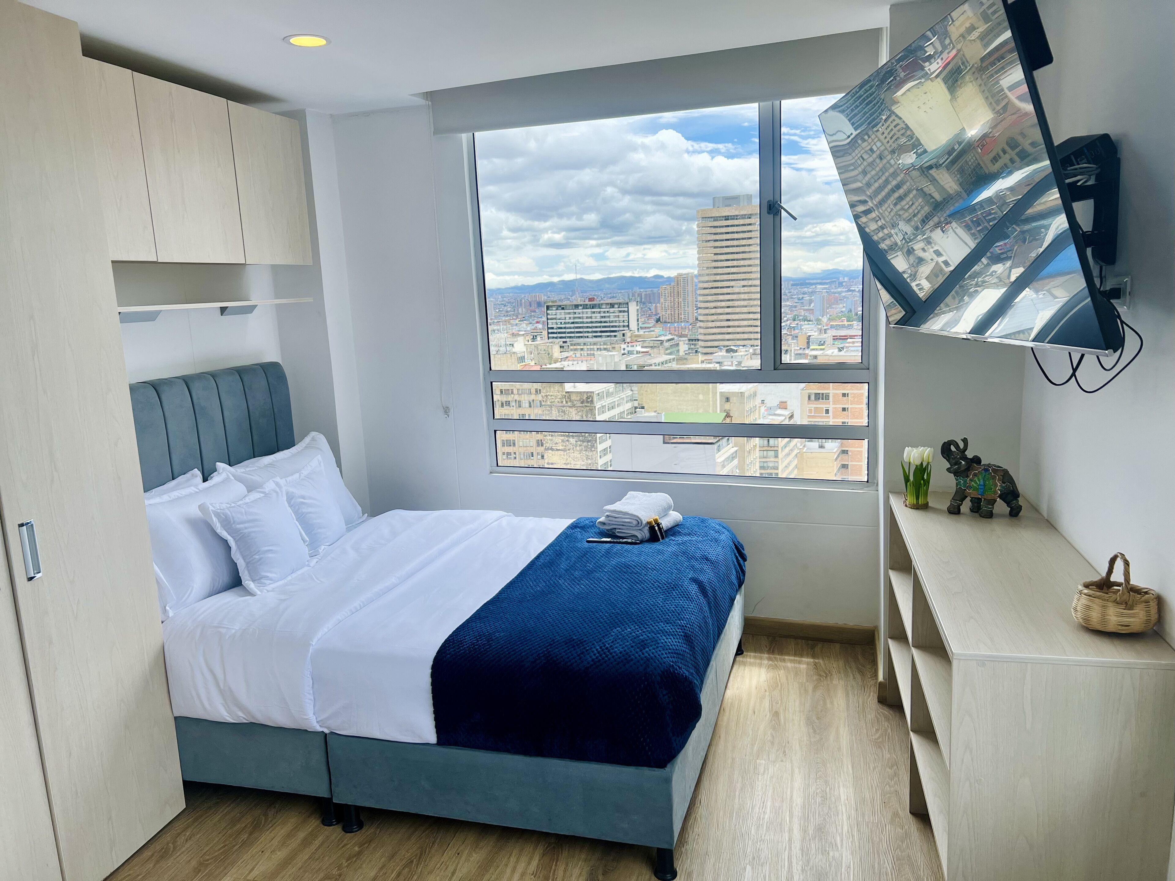 Comfort Loft, City View | Blackout curtains, free WiFi