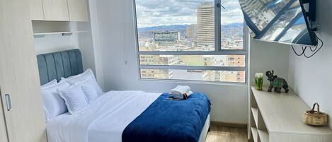 Comfort Loft, City View | Blackout drapes, free WiFi