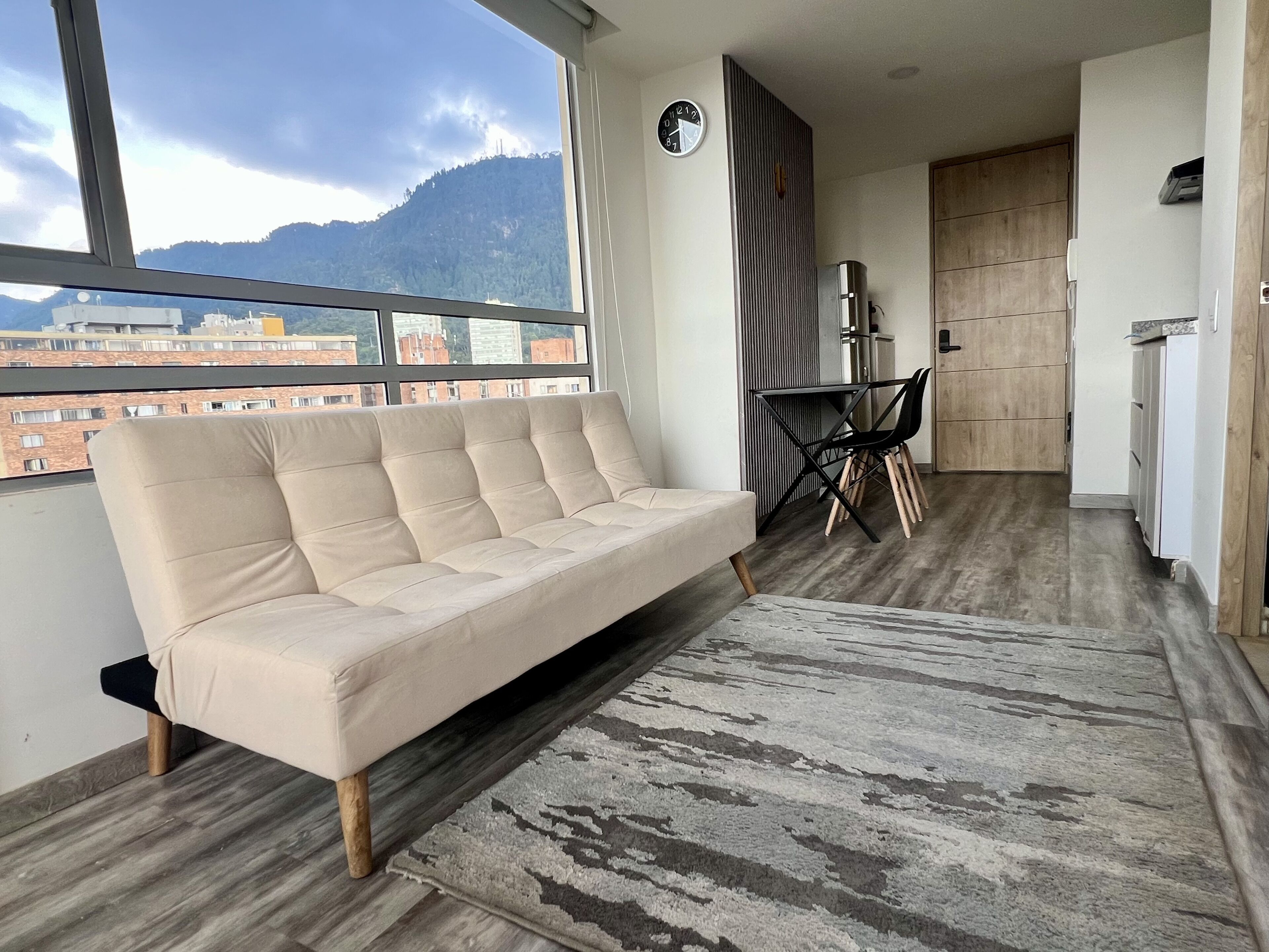 Loft Confort, vista a la ciudad | Área de sala de estar