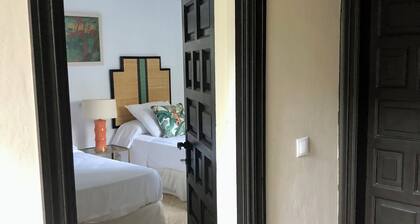 PATIO ROOM SOTOGRANDE