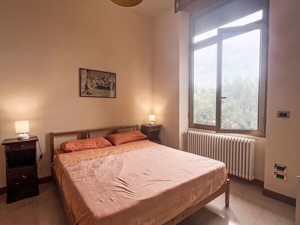 2 bedrooms, Internet