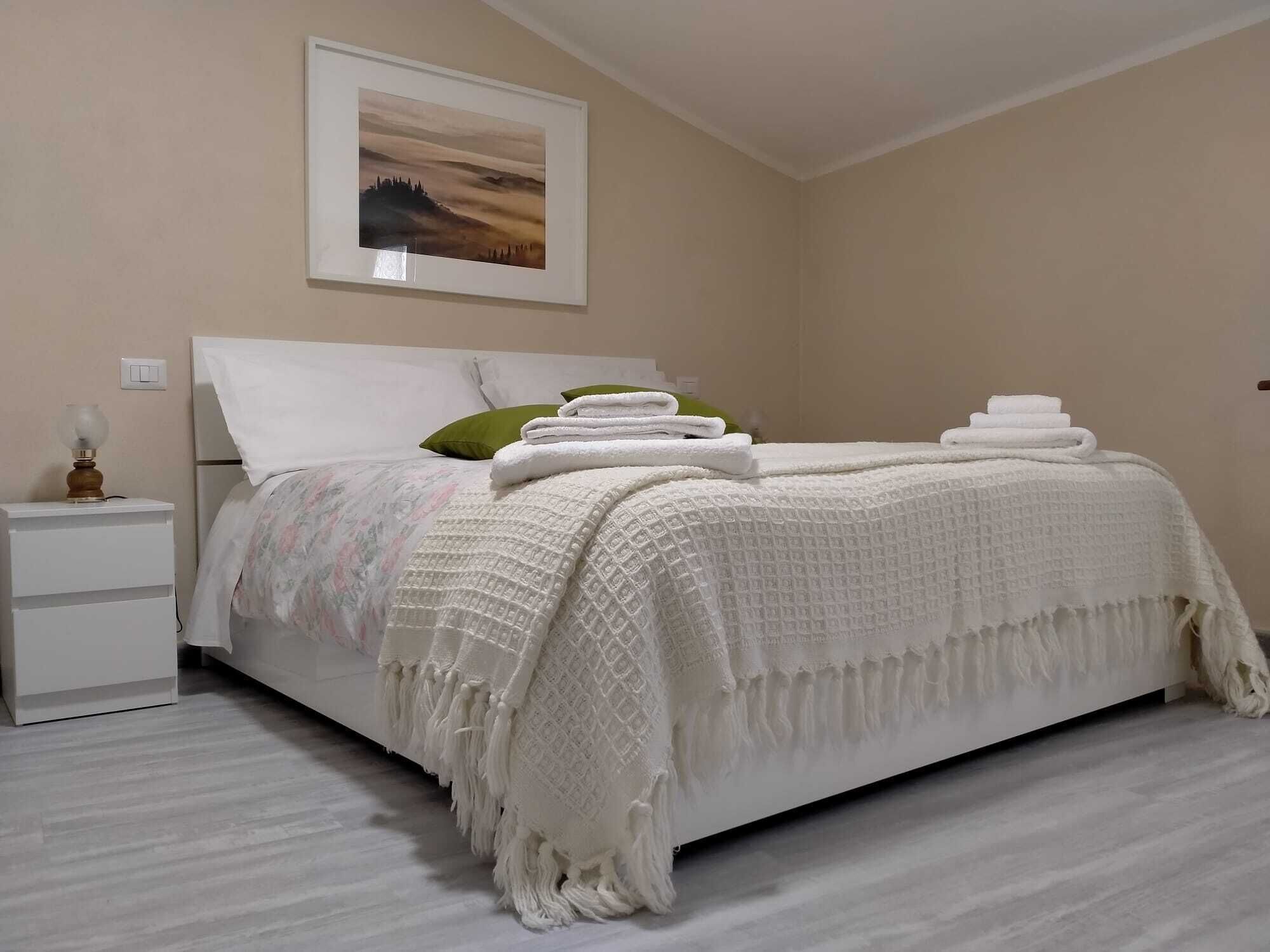 2 Schlafzimmer, Reisekinderbett, kostenloses WLAN, Bettwäsche