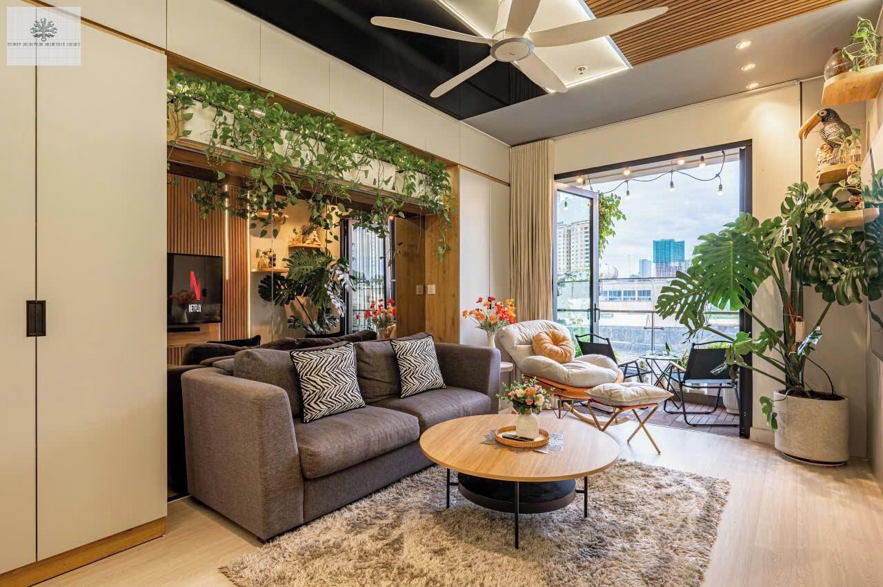 Apartamento de lujo, 3 habitaciones, no fumadores, vistas a la ciudad | Zona de estar | Televisión de 24 pulgadas con canales digitales