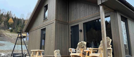 Cabin, 4 Bedrooms, Balcony, Lake View | Terrace/patio