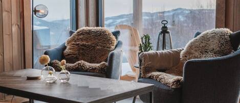 Ferienhütte, 4 Schlafzimmer, Balkon, Seeblick | Innenbereich