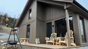 Cabin, 4 phòng ngủ, ban công, quang cảnh hồ | Hiên