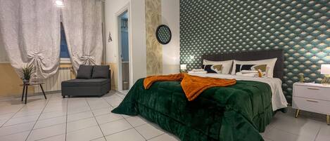 1 soverom, strykejern/-brett, reiseseng for barn og wi-fi (inkludert)