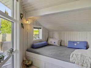 3 bedrooms, Internet