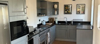 Home close to the observatory, lake & castle