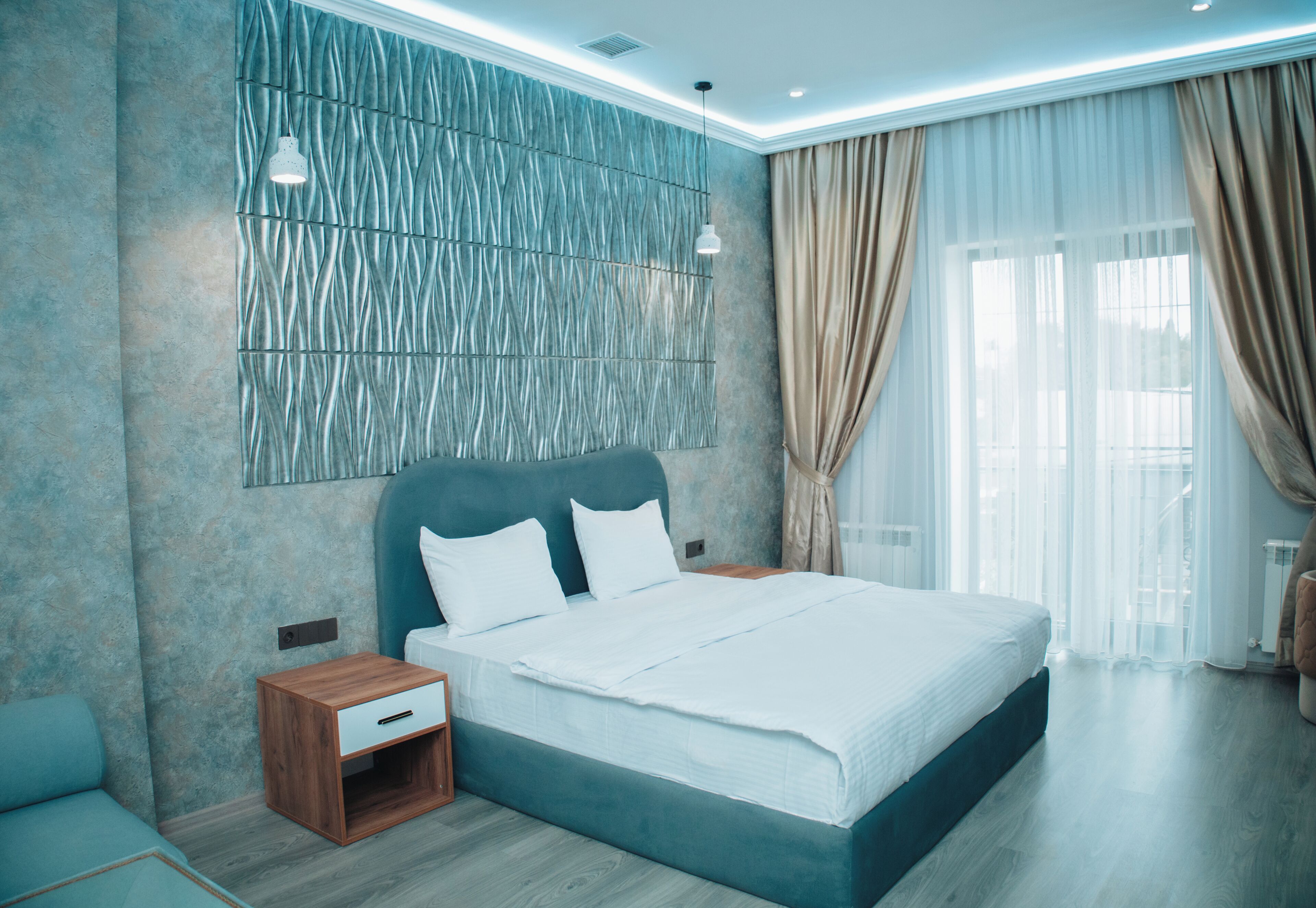 Deluxe Double Room | In-room safe, desk, laptop workspace, soundproofing