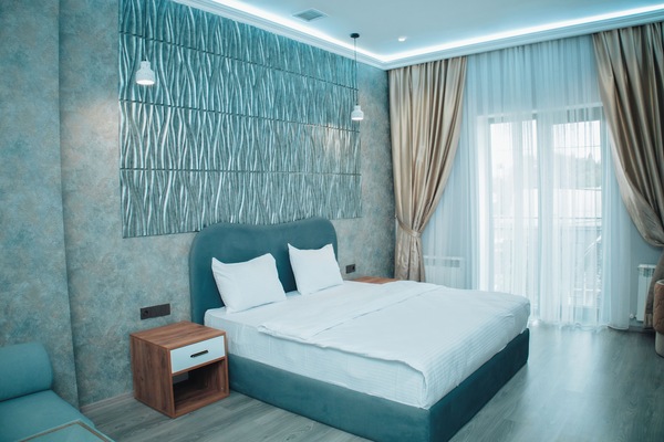 Deluxe Double Room | In-room safe, desk, laptop workspace, soundproofing