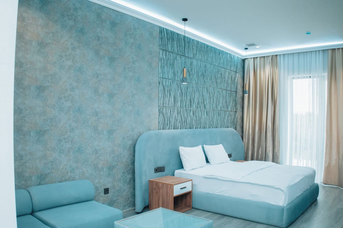Deluxe Double Room | In-room safe, desk, laptop workspace, soundproofing