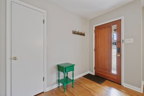 Interior - *Pet Friendly* Charming-Single story | Fenced Yard, Outdoor Dining, Near Duke (Durham)