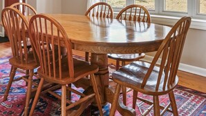 Dining - *Pet Friendly* Charming-Single story | Fenced Yard, Outdoor Dining, Near Duke (Durham)