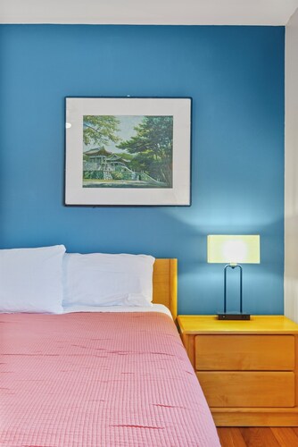 *Pet Friendly* Charming 3BR Durham Home | Large Yard, Outdoor Dining, Near Duke