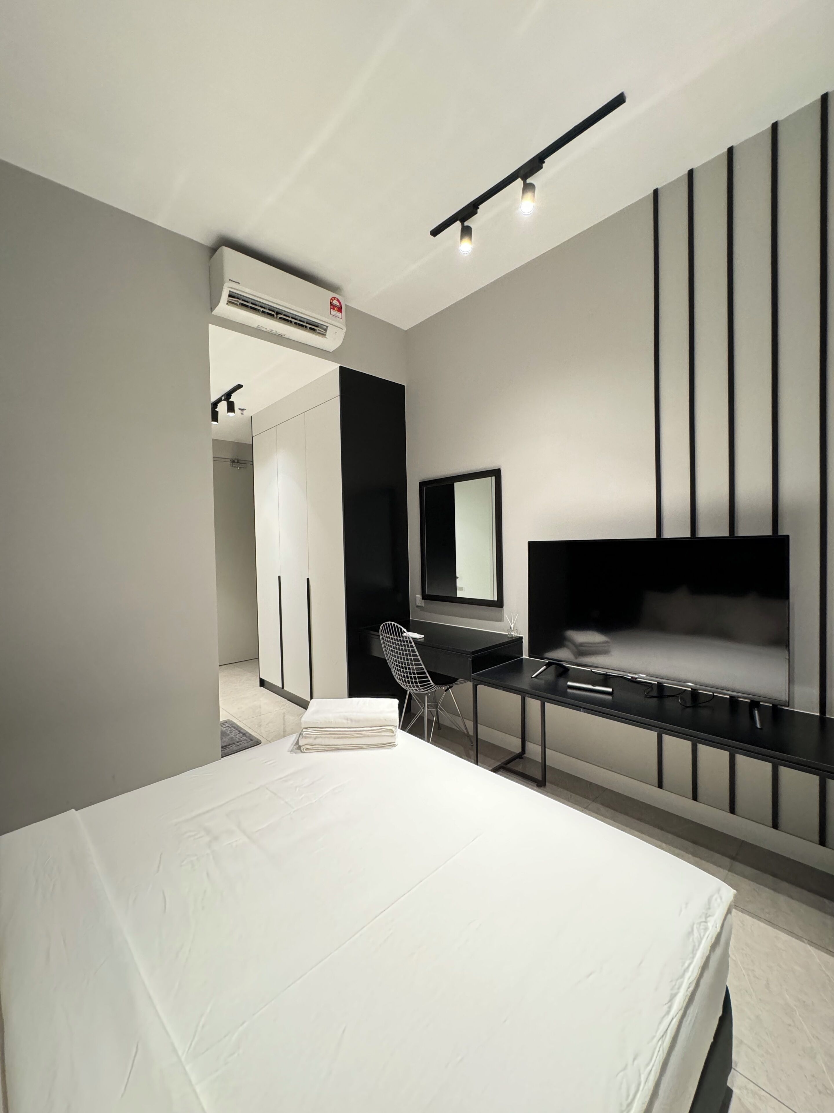 Blackout drapes, soundproofing, iron/ironing board, free WiFi