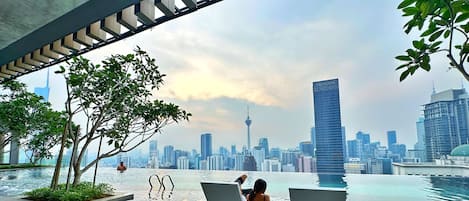 야외 수영장, 일광욕 의자