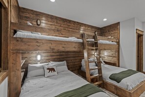 4 habitaciones, escritorio, tabla de planchar con plancha y wifi gratis 
