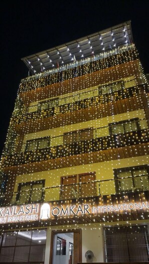 واجهة المنشأة