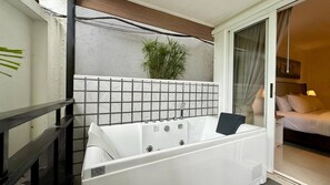 1 quarto, ferros/tábuas de passar roupa, acesso à internet