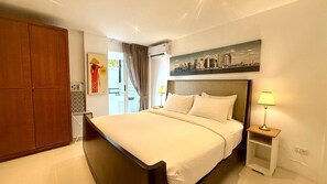 1 bedroom, iron/ironing board, internet, bed sheets - B11 - 1 BR Serviced Apartment, with sea view Balcony, private jacuzzi and pools (Tambon Karon)