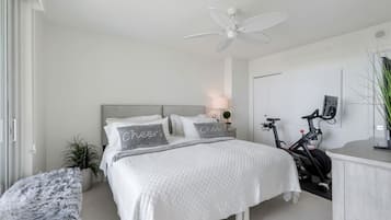 2 bedrooms, iron/ironing board, free WiFi, bed sheets