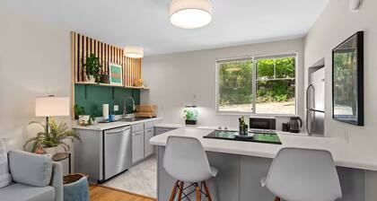 Greenhouse on Gregg - 1/2 mi to Campus & DT