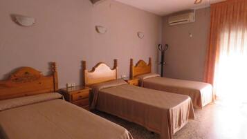 Triple Room | Free WiFi