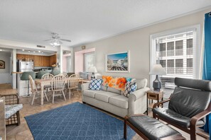 TV - Pelicans Landing Unit 127 (Myrtle Beach)