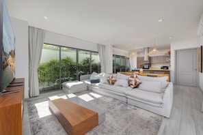 Design Villa, Pool View | Interior