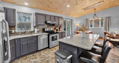 LakeFront Pocono Cabin | Massive Yard & Hot Tub